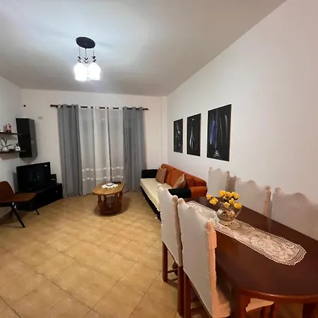 Megan Bimo Vlorë