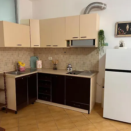 Megan Bimo Appartement